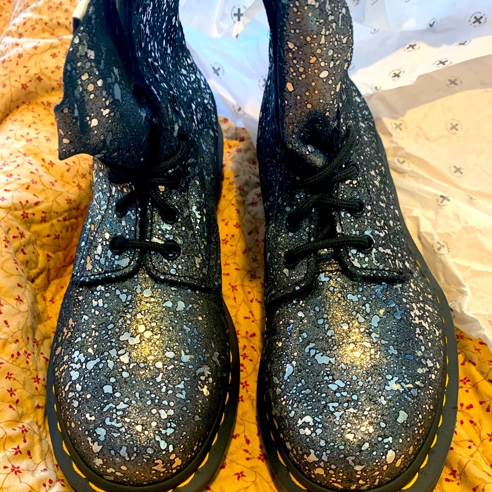Doc Martens Boots NWT